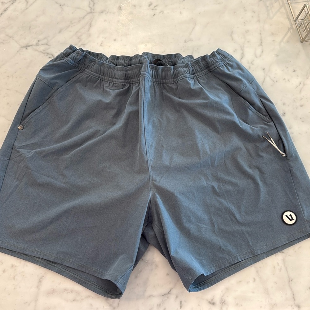 Vuori men’s xxl swimsuit/maverick shorts worn once.